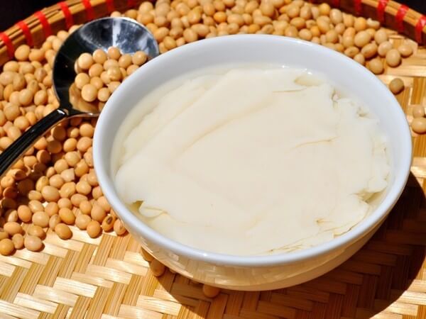 Đậu hũ non thường được gọi là tào phớ, tàu hũ Đậu hũ non thường được gọi là tào phớ, tàu hũ