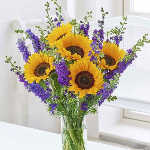 Cách cắm hoa hướng dương để bàn thờ