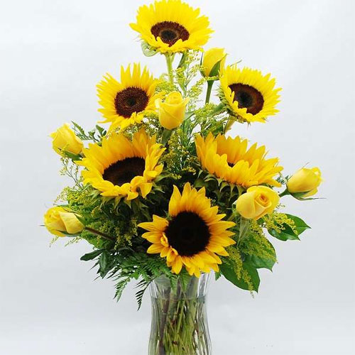 Cách cắm hoa hướng dương để bàn thờ