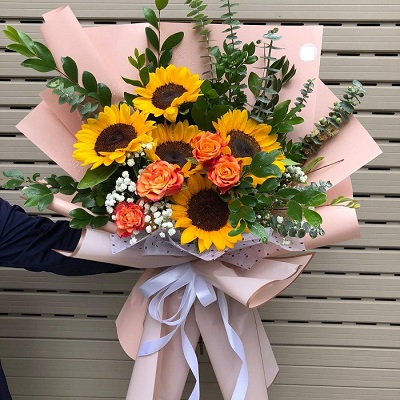 Mẫu bó hoa hướng dương đẹp độc đáo