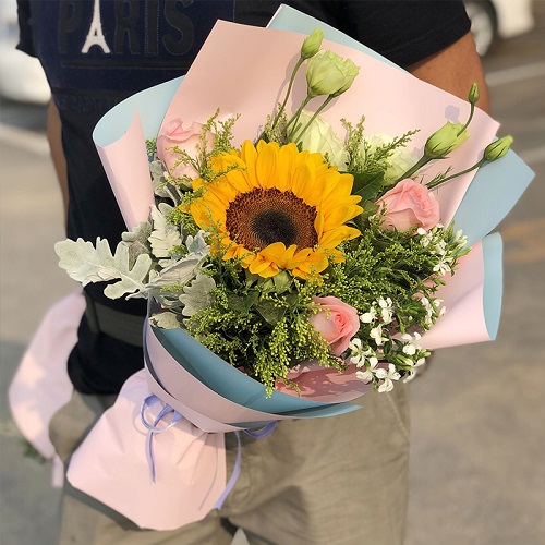 Cách bó hoa hướng dương 1 bông đẹp