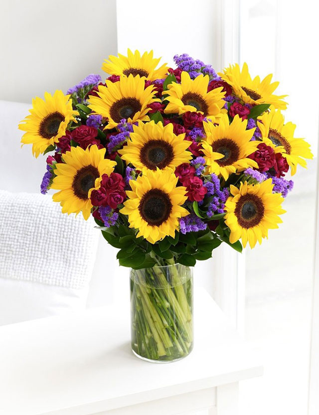 Cắm hoa hướng dương với hoa gì?