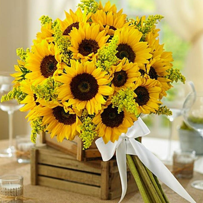 Cách làm hoa hướng dương chụp ảnh kỷ yếu Cách làm hoa hướng dương chụp ảnh kỷ yếu