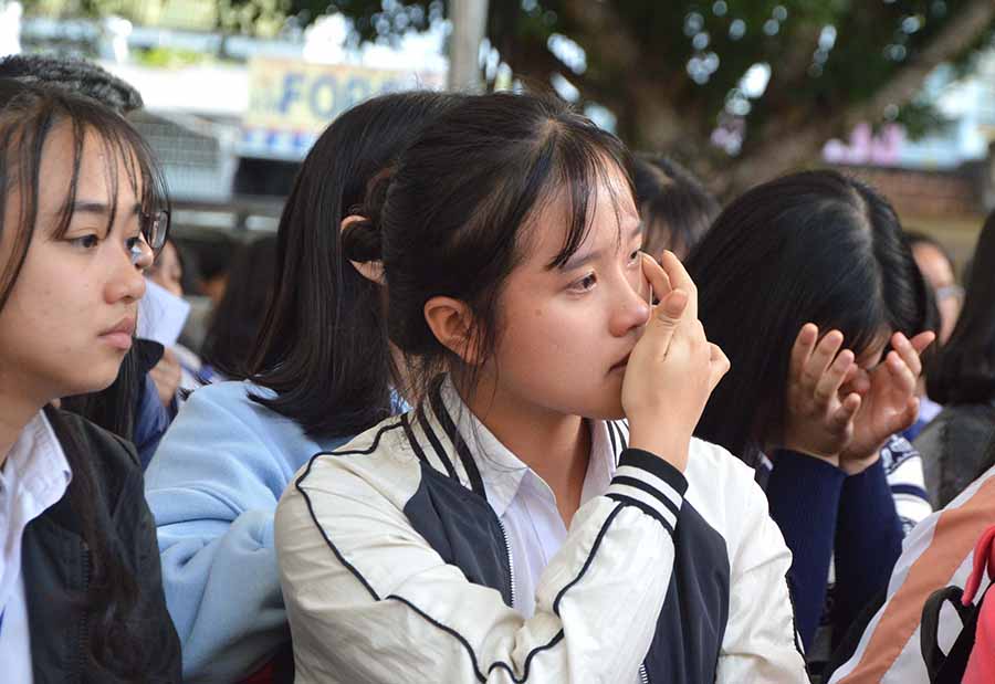 Những câu nói hay chia tay bạn bè cuối cấp