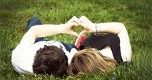 Những câu thơ hay về tình yêu ngắn gọn, vui, hài hước