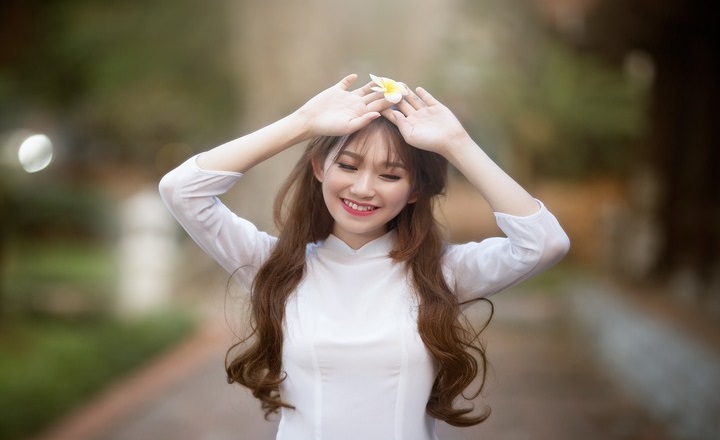 Cách pose dáng chụp kỷ yếu