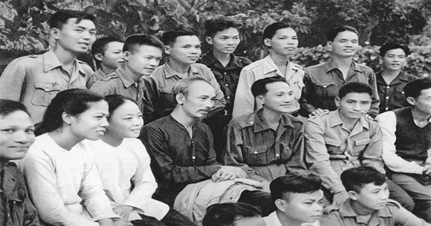 Bác Hồ tên thật là gì? Tên thật của Bác Hồ là gì?
