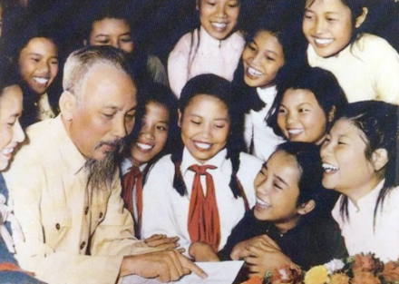Thơ Bác Hồ viết cho thiếu nhi