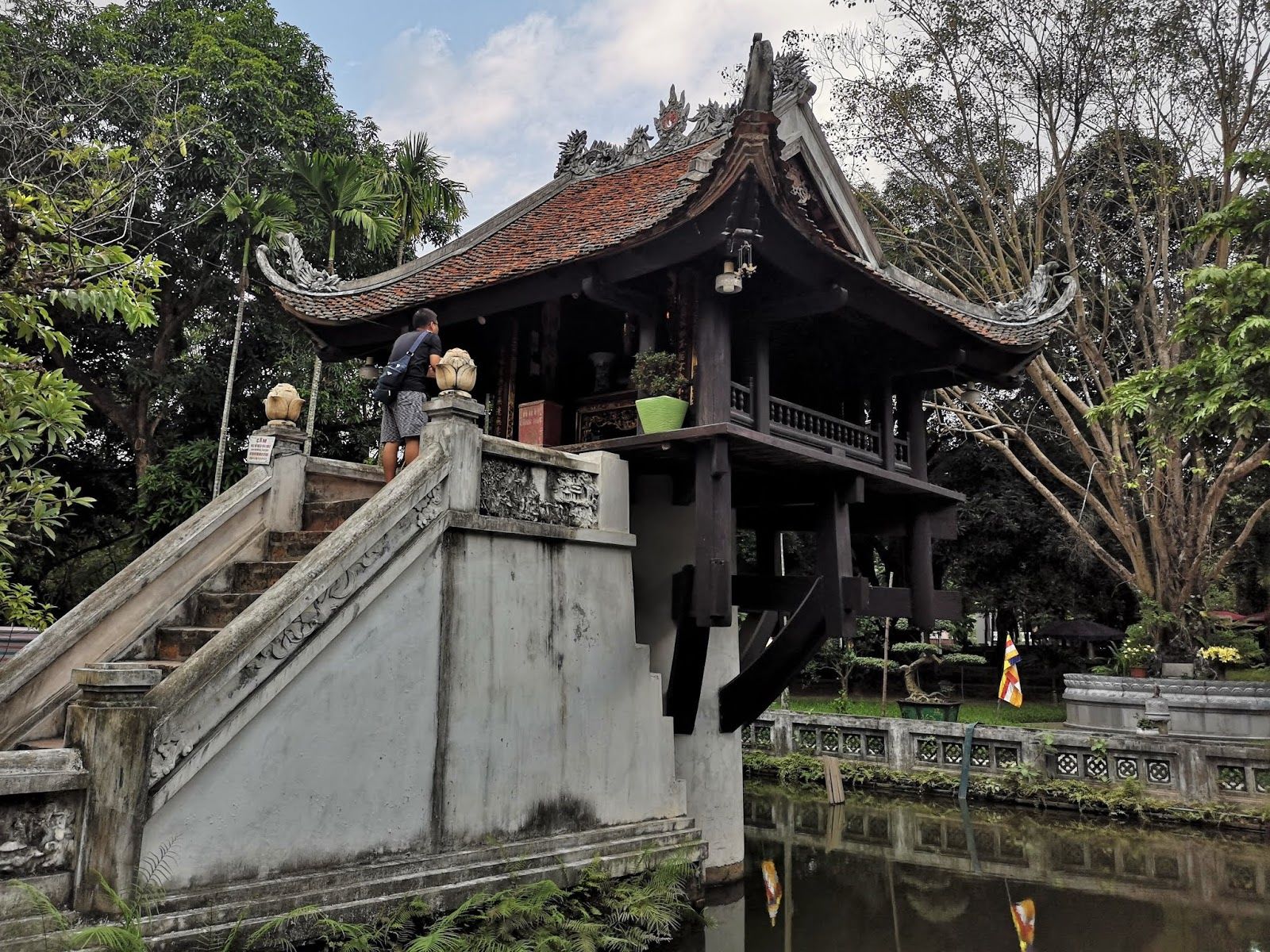 Kinh nghiệm tham quan chùa Một Cột