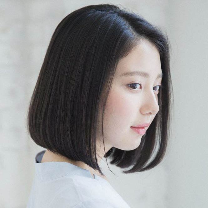 Tạo kiểu tóc ngắn chụp kỷ yếu