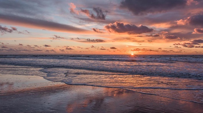 Hình ảnh hoàng hôn trên biển ấn tượng nhất