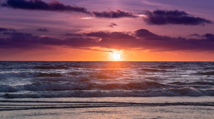 Hình ảnh hoàng hôn trên biển ấn tượng nhất