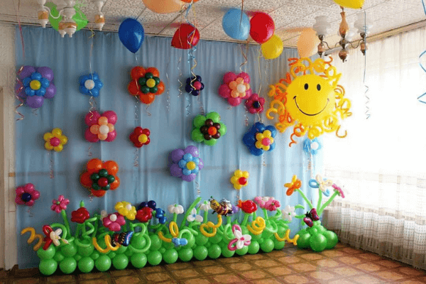 Phông nền quốc tế Thiếu nhi bóng bay đẹp