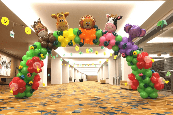 Phông nền quốc tế Thiếu nhi bóng bay đẹp