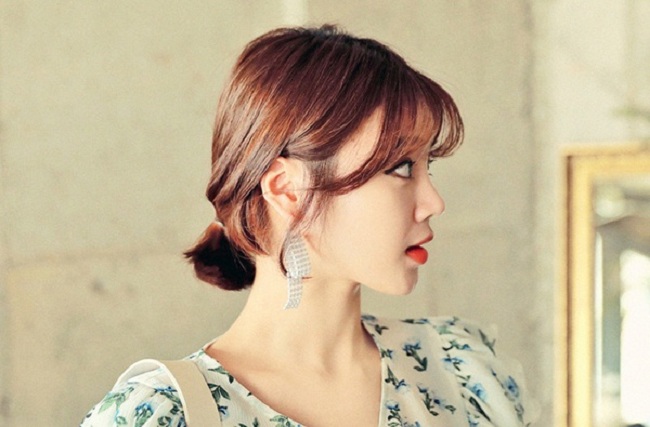 Cách buộc tóc duỗi