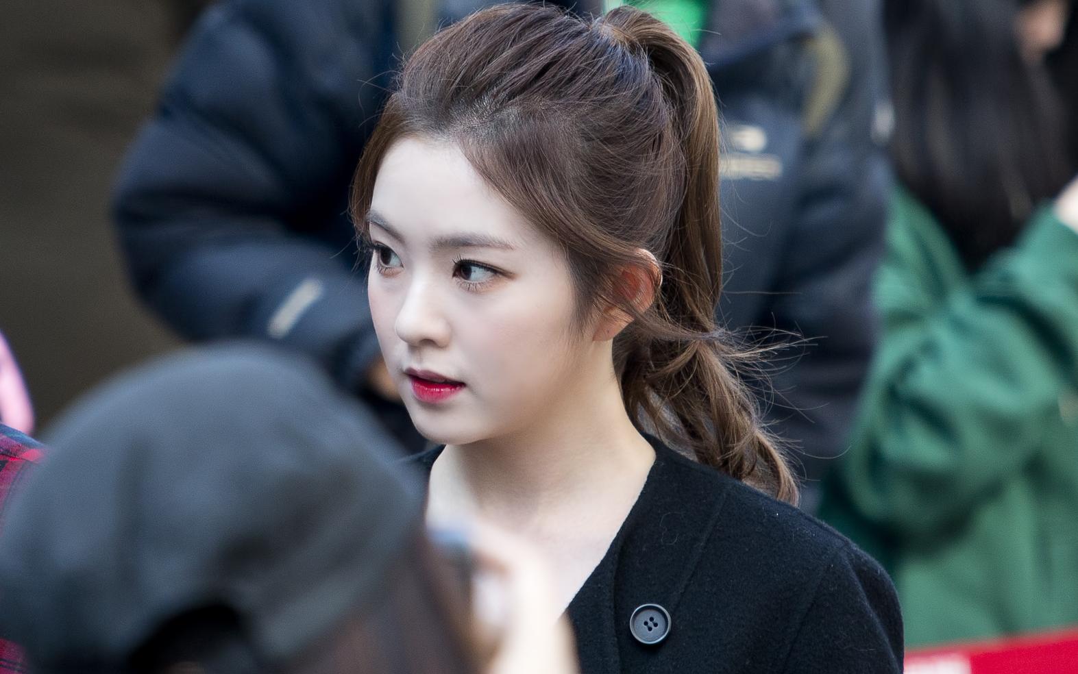 Cách buộc tóc không mái đẹp