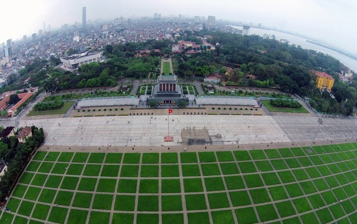 Toàn cảnh lăng Bác