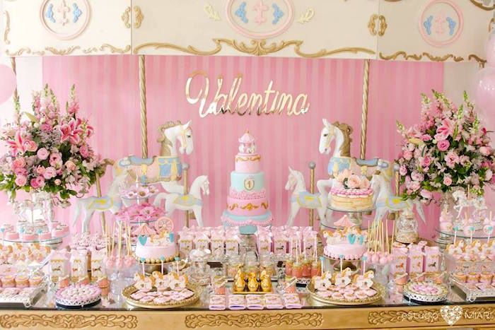 Mẫu trang trí tiệc Quốc tế Thiếu nhi tông hồng phấn công chúa