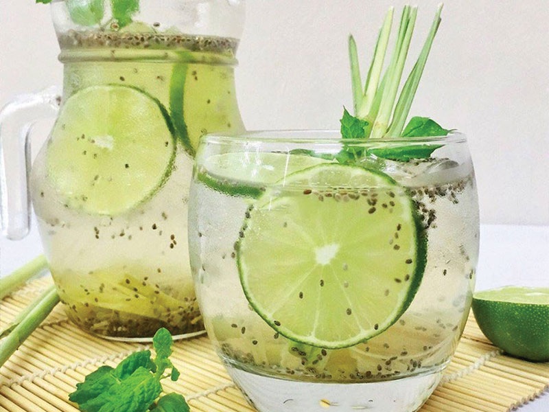 Cách làm trà chanh sả hạt chia