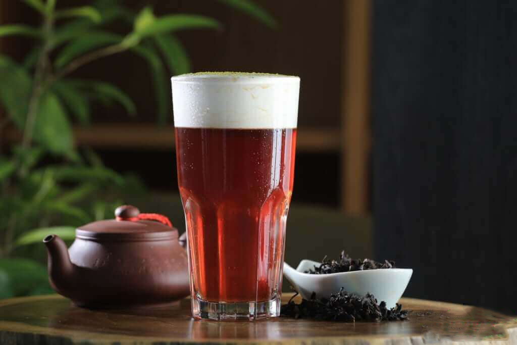 Hồng trà macchiato