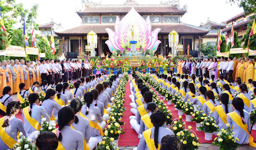 Tìm hiểu ngày lễ Phật Đản nên làm gì và kiêng gì Tìm hiểu ngày lễ Phật Đản nên làm gì và kiêng gì