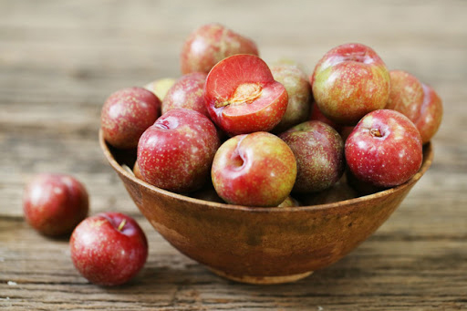 Hướng dẫn cách chọn mận ngon