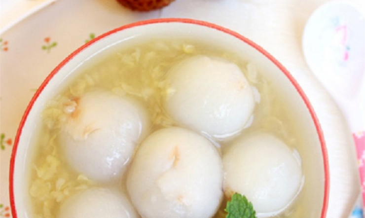 Cách nấu chè vải đậu xanh thanh mát đơn giản tại nhà Cách nấu chè vải đậu xanh thanh mát đơn giản tại nhà