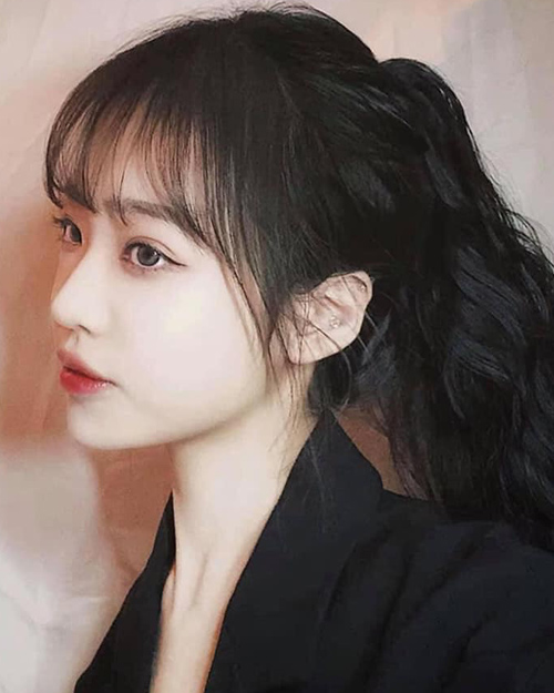 Tóc mái thưa buộc cao 5 Tóc mái thưa buộc cao 5