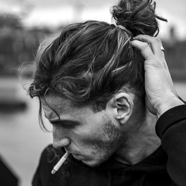 Kiểu tóc dài nam buộc chất lừ