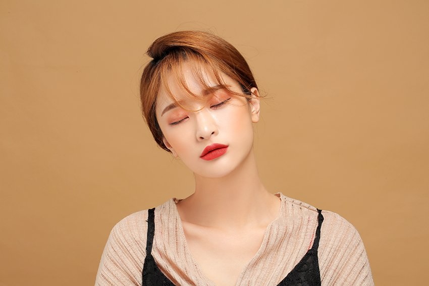 Tóc mỏng nên buộc kiểu gì Tóc mỏng nên buộc kiểu gì