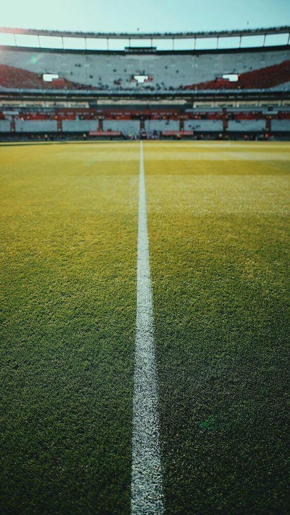 Hình nền sân cỏ cho điện thoại