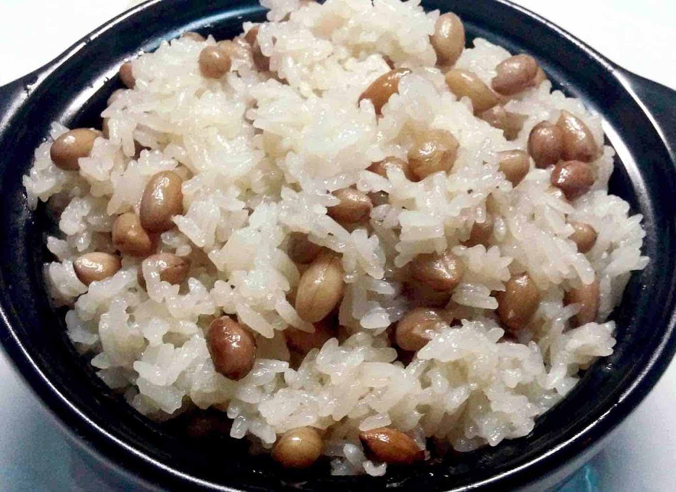 Hướng dẫn cách nấu xôi lạc bằng nồi cơm điện, xửng hấp Hướng dẫn cách nấu xôi lạc bằng nồi cơm điện, xửng hấp