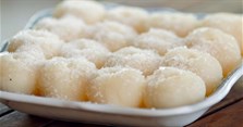 Cách làm vải Elsa băng tuyết sữa chua vừa ngon vừa mát