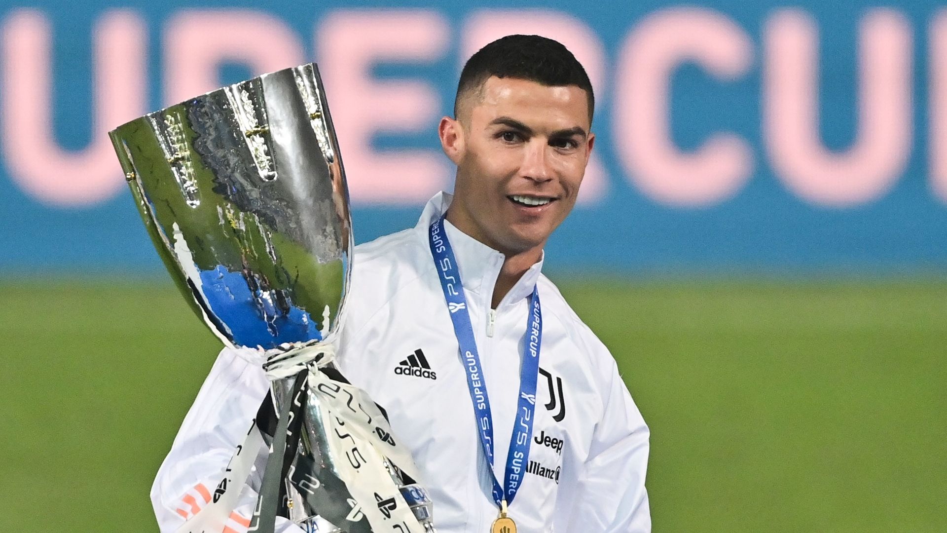 Ronaldo CR7 được đánh giá là mẫu tiền đạo độc lập, có kỹ thuật cá nhân xuất sắc 