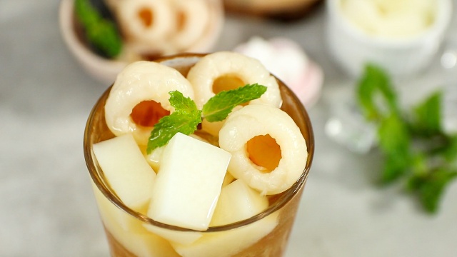 Cách làm trà thạch vải Highlands ngay tại nhà Cách làm trà thạch vải Highlands ngay tại nhà