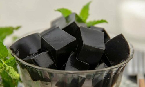 Cách làm thạch đen từ bột sương sáo