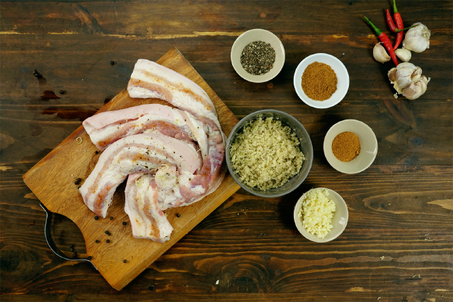 Cách làm thịt ba chỉ phơi một nắng thơm ngon Cách làm thịt ba chỉ phơi một nắng thơm ngon