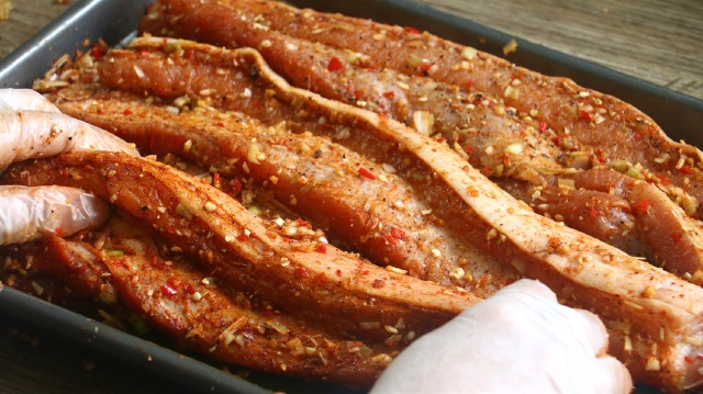 Cách làm thịt ba chỉ phơi một nắng thơm ngon Cách làm thịt ba chỉ phơi một nắng thơm ngon