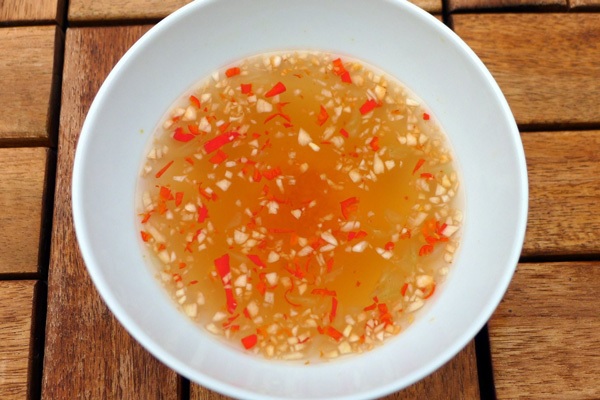 Cách pha nước chấm bún chả