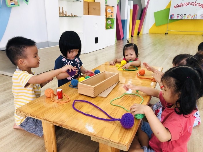 Bài thơ về chủ đề trường mầm non