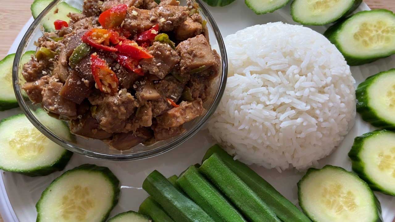 Thành phẩm món mắm ruốc chay xào thịt chay