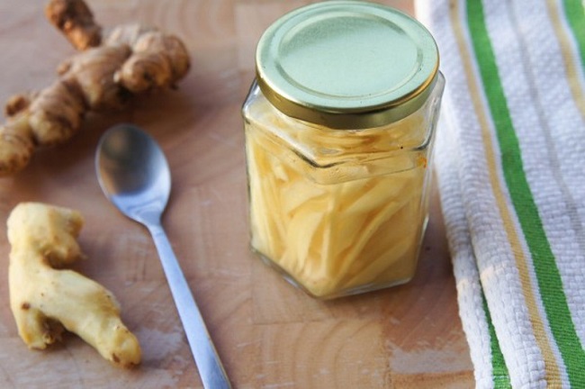 Cách bảo quản gừng tươi bằng cách ngâm gừng