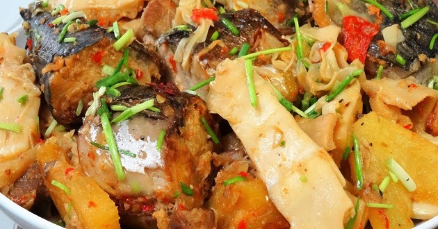 Cá chẽm kho măng Cá chẽm kho măng