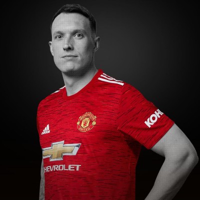 Đội hình MU: Áo số 4 - Hậu vệ Phil Jones