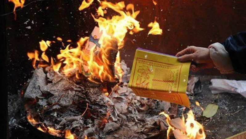 Đốt vàng mã vào ngày nào?