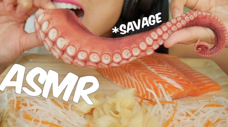 Vì sao những video ăn mukbang thu hút được nhiều lượt xem? Vì sao những video ăn mukbang thu hút được nhiều lượt xem?