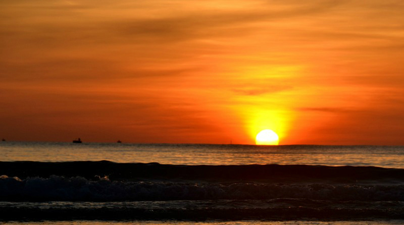 Những stt, bài thơ về bình minh trên biển hay Những stt, bài thơ về bình minh trên biển hay