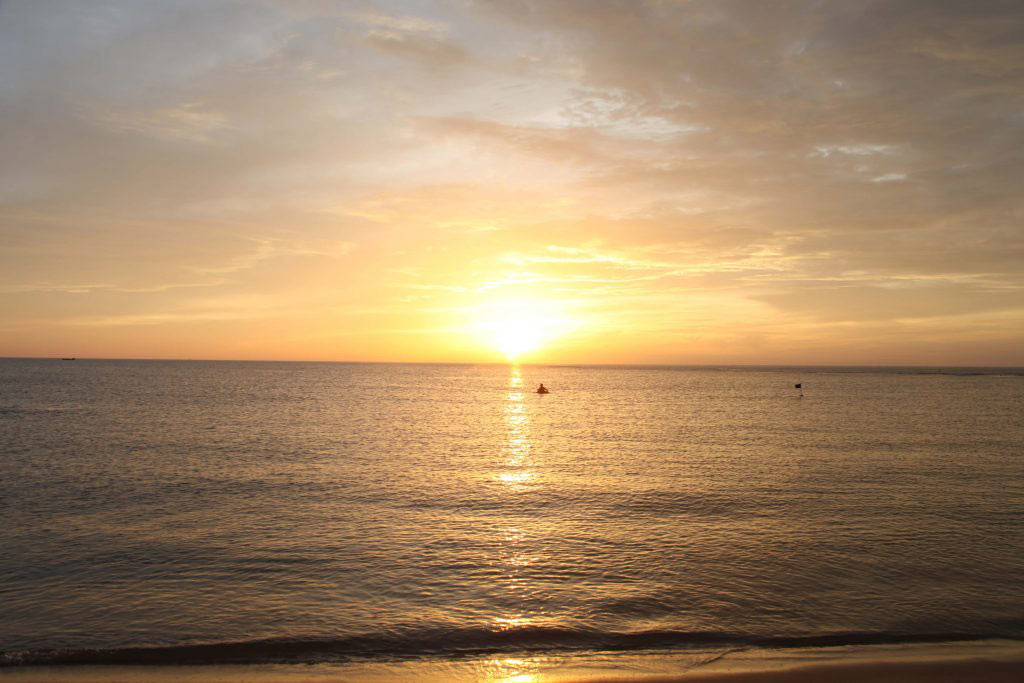 Hình ảnh bình minh trên biển 1 Hình ảnh bình minh trên biển 1