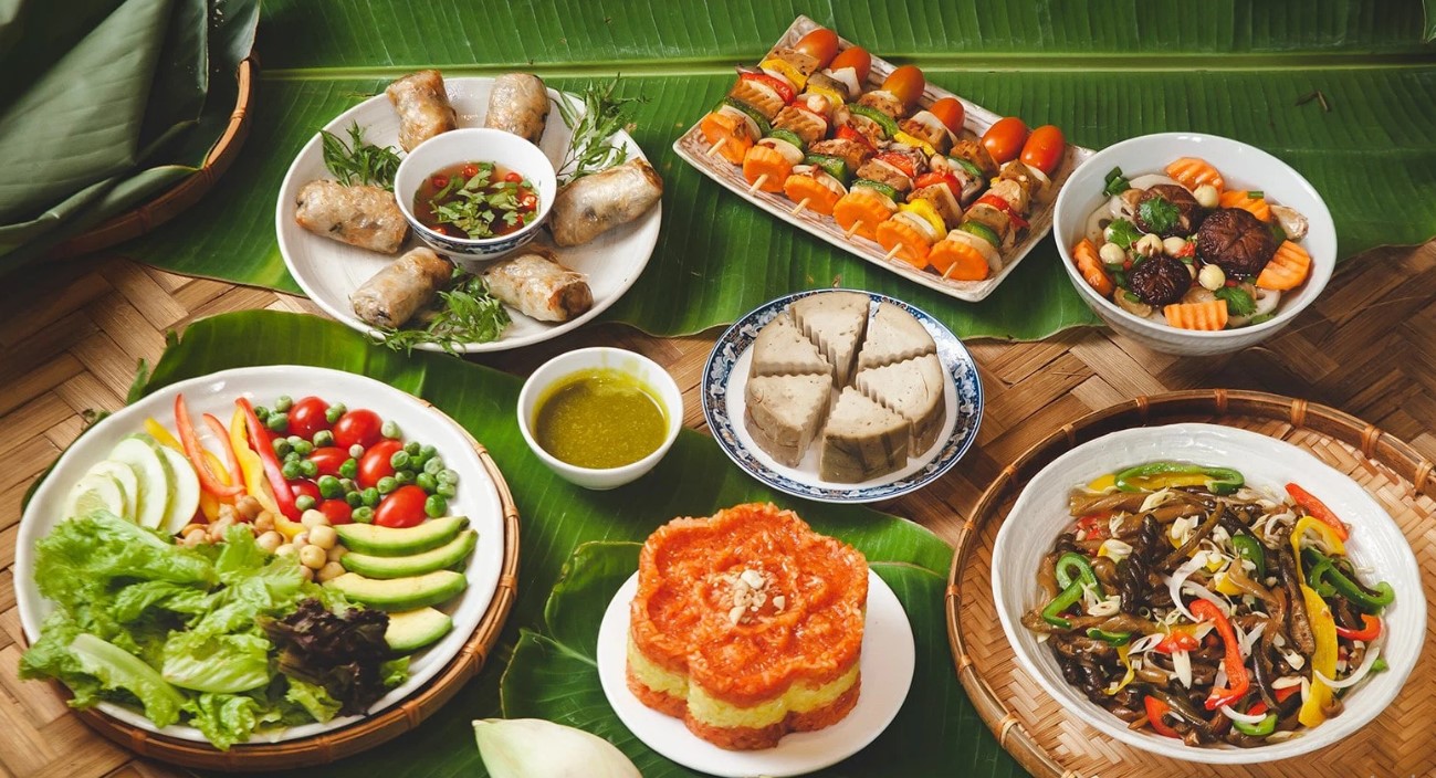 Mâm cơm cúng rằm tháng 7 đơn giản