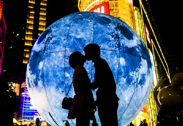 Lời chúc Trung Thu cho người yêu vui vẻ, ngọt ngào